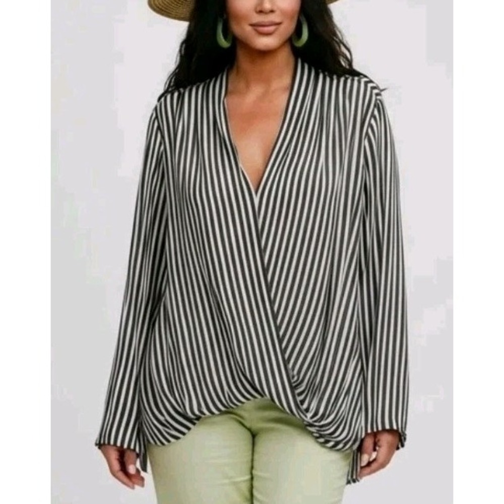 Ann Taylor Women's Black White Stripe Faux Wrap Blouse Soft Knit V-Neck Size L